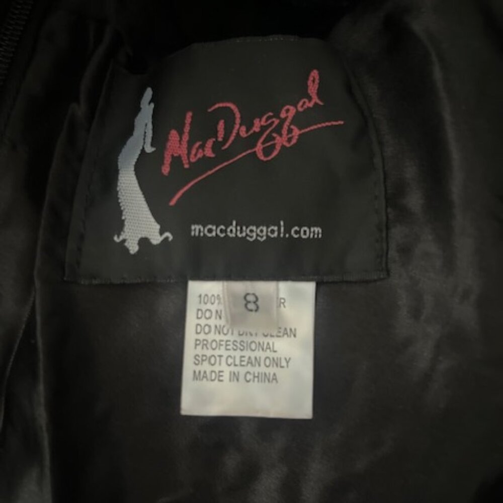 Mac Duggal Embelished Illusion 3D Floral Mesh/Velvet Black Dress Size 8 - Picture 4 of 4